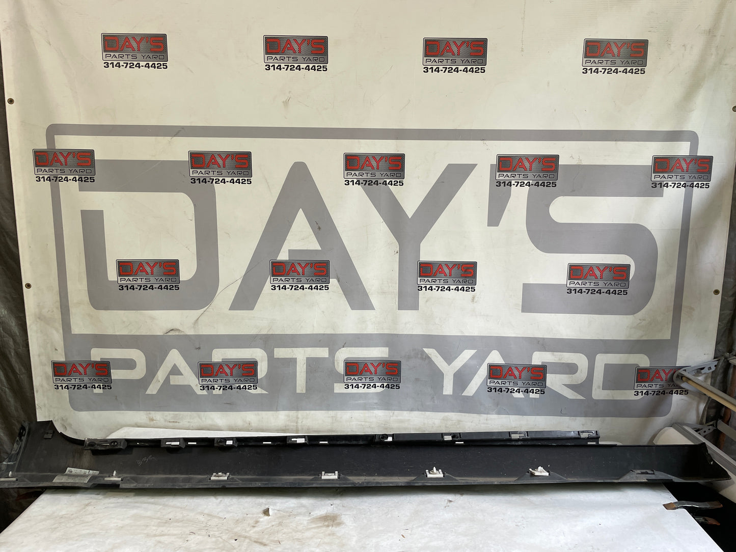 2016 Chevy SS Sedan LH Driver Rocker Molding Trim Panel OEM - Day's Parts Yard