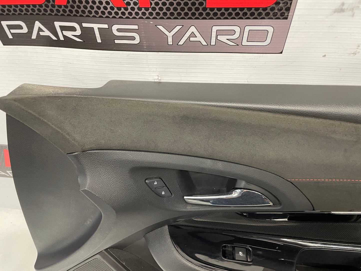 2017 Chevy SS Sedan RH Passenger Front Interior Door Panel OEM - Day's Parts Yard
