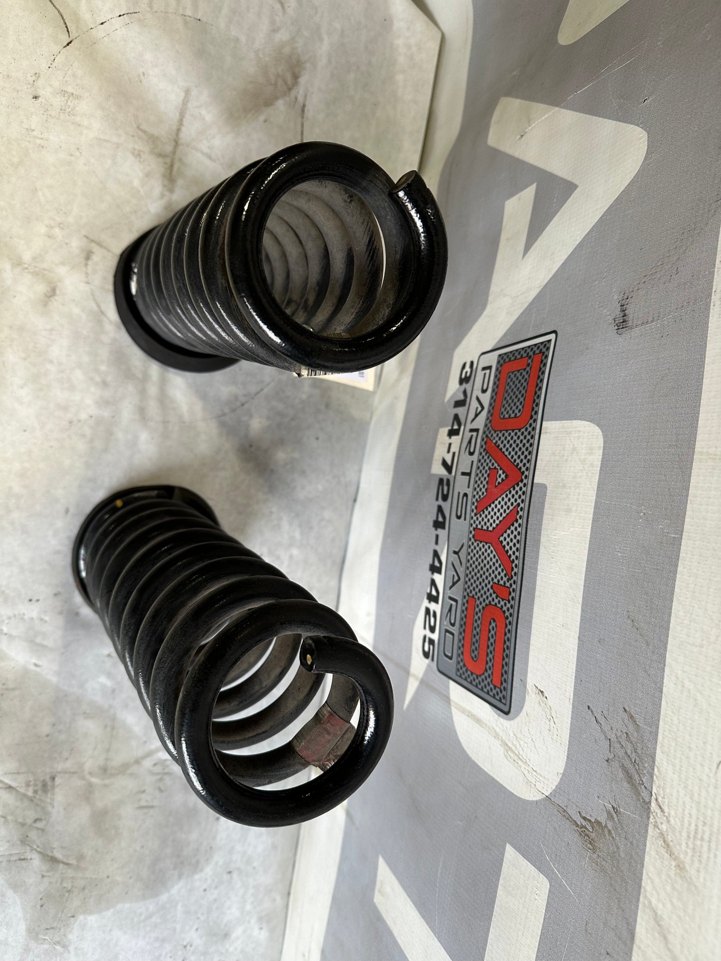 2017 Chevy Camaro ZL1 Rear Coil Springs Set OEM - Day's Parts Yard