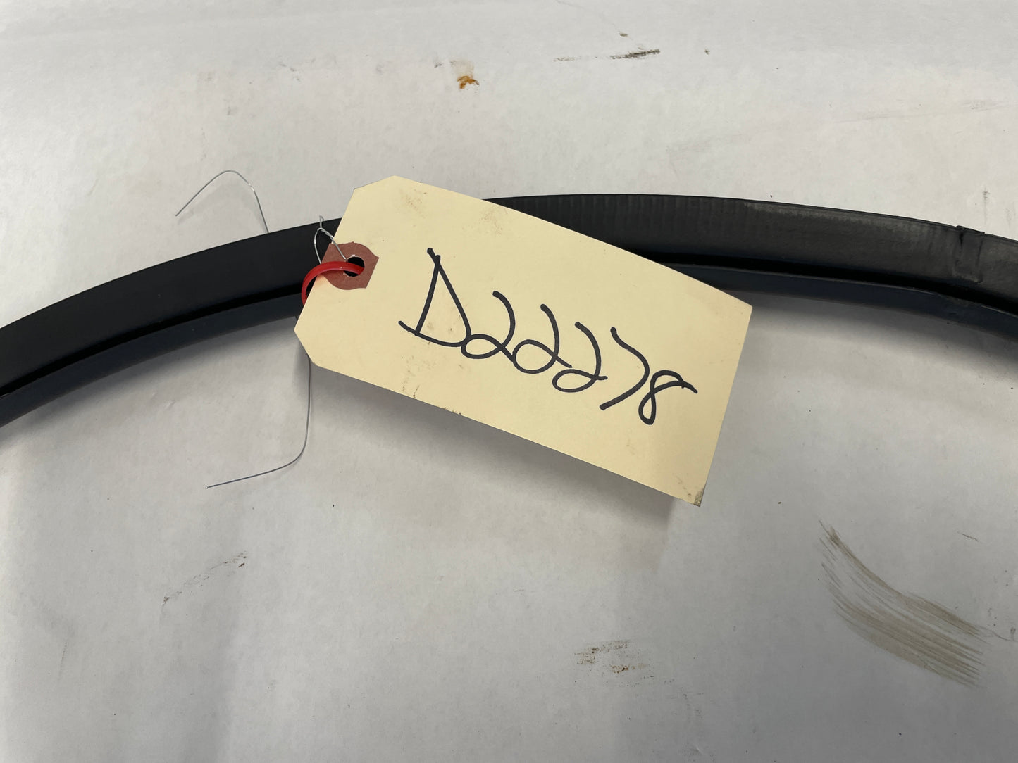 2005 Pontiac GTO RH Passenger Door Rubber Weather Strip Seal OEM - Day's Parts Yard