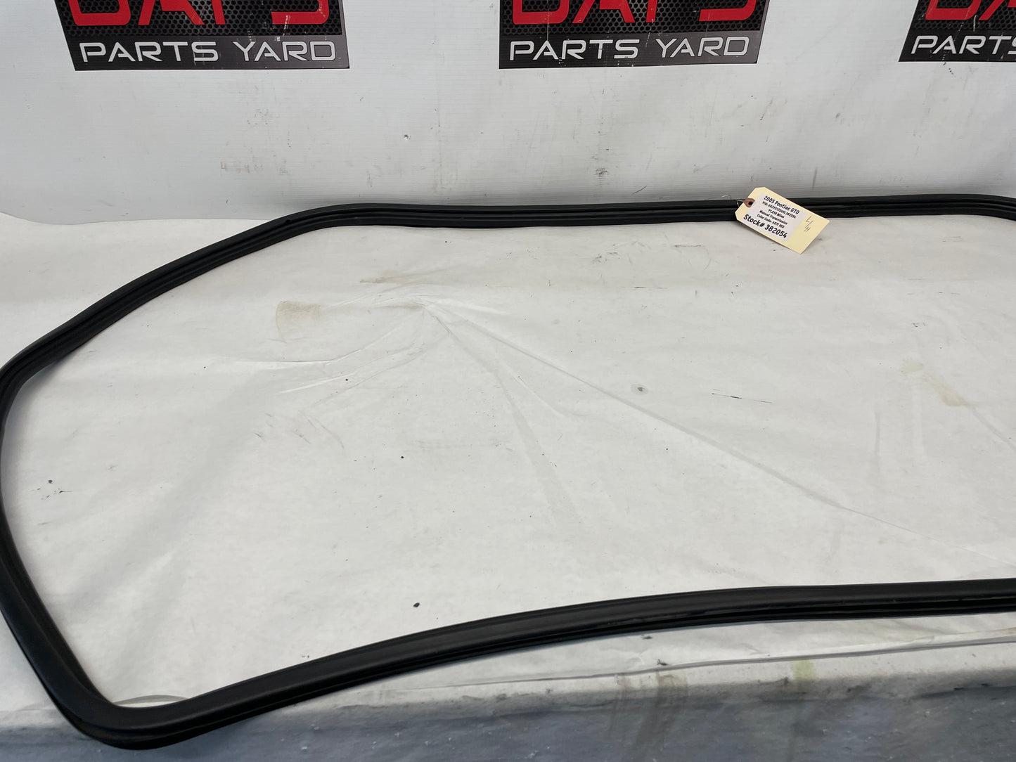 2005 Pontiac GTO LH Driver Door Weather Strip OEM - Day's Parts Yard