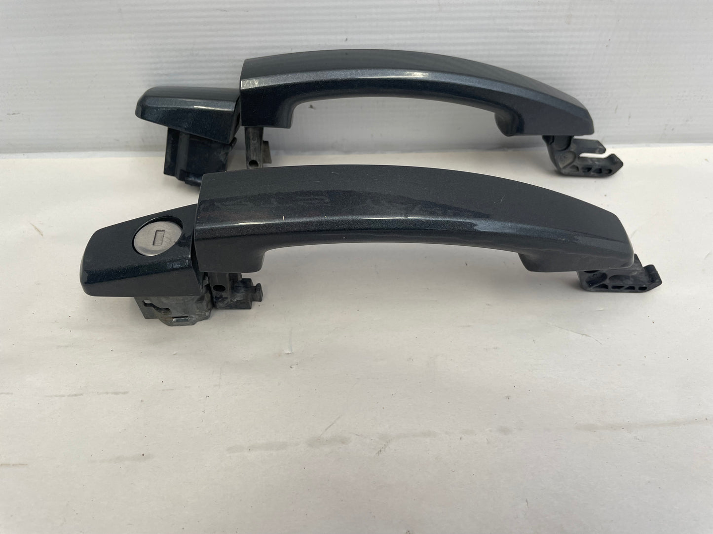2010 Chevy Camaro SS RH & LH Exterior Door Handles OEM - Day's Parts Yard