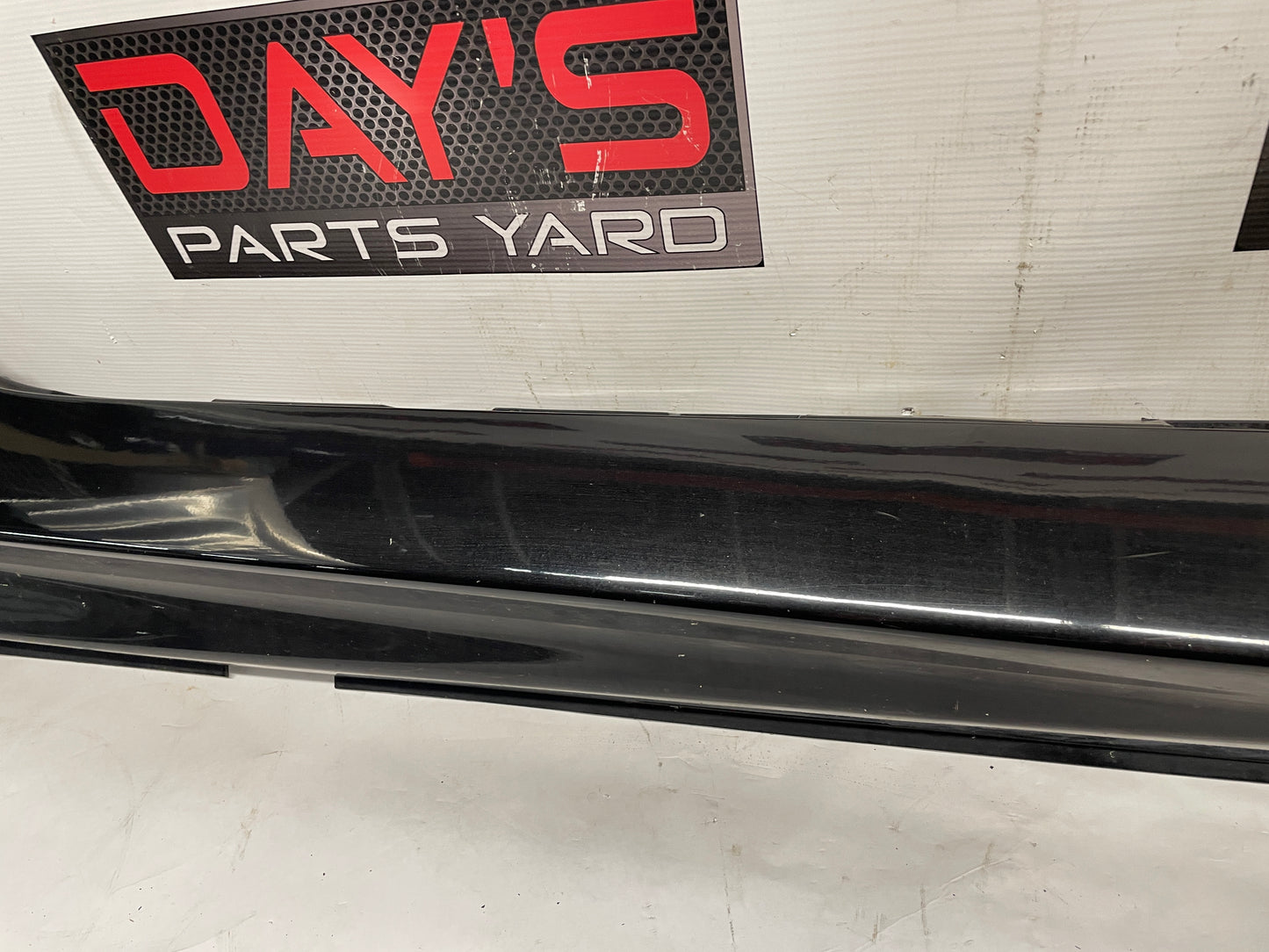 2016 Chevy SS Sedan RH Passenger Rocker Molding Side Skirt Panel Trim Black OEM - Day's Parts Yard