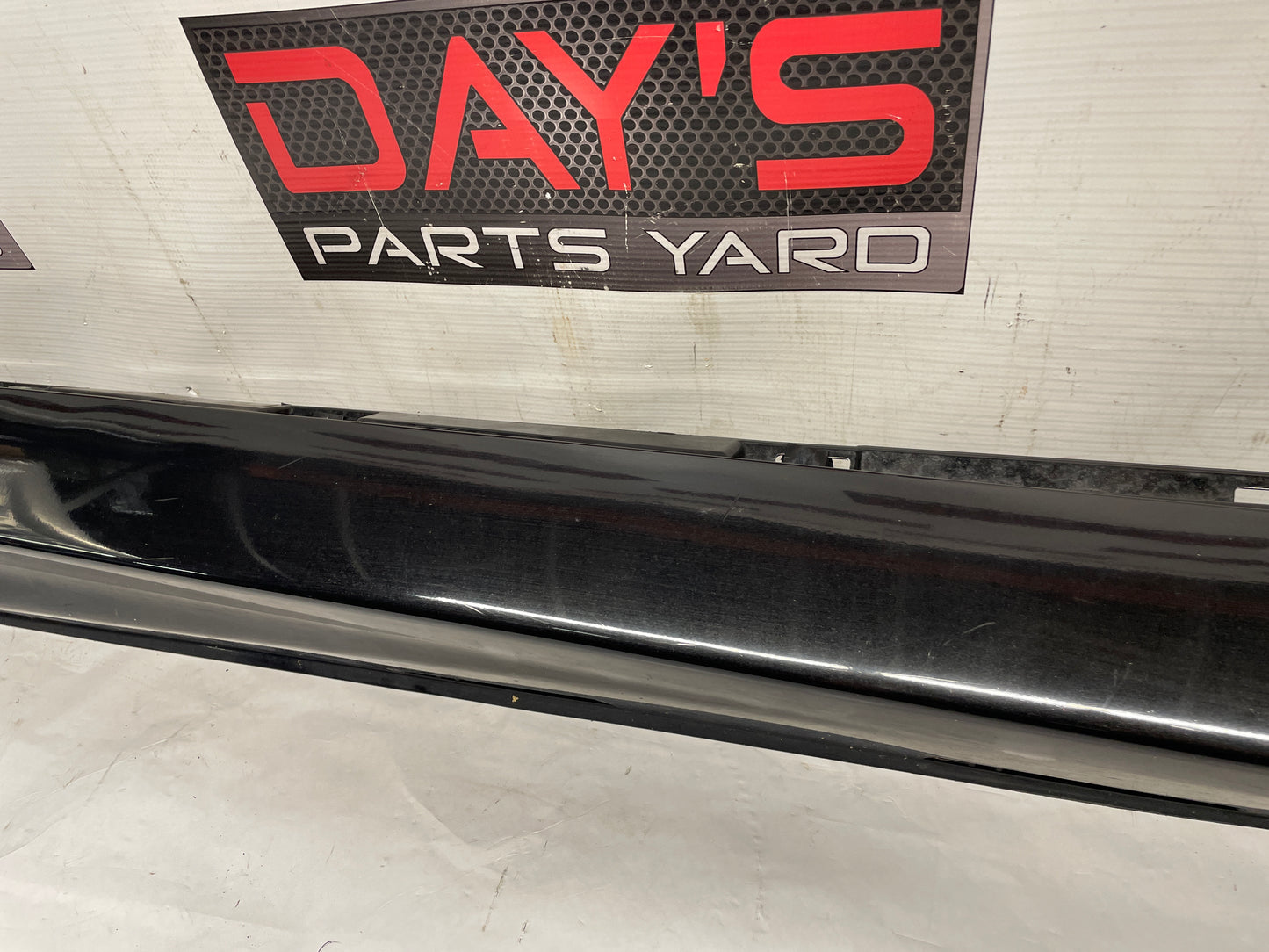 2016 Chevy SS Sedan RH Passenger Rocker Molding Side Skirt Panel Trim Black OEM - Day's Parts Yard