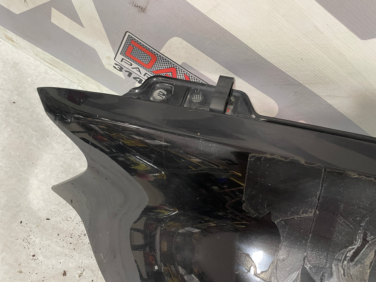 2009 Pontiac G8 GT LH Driver Fender OEM LOCAL PICK UP - Day's Parts Yard