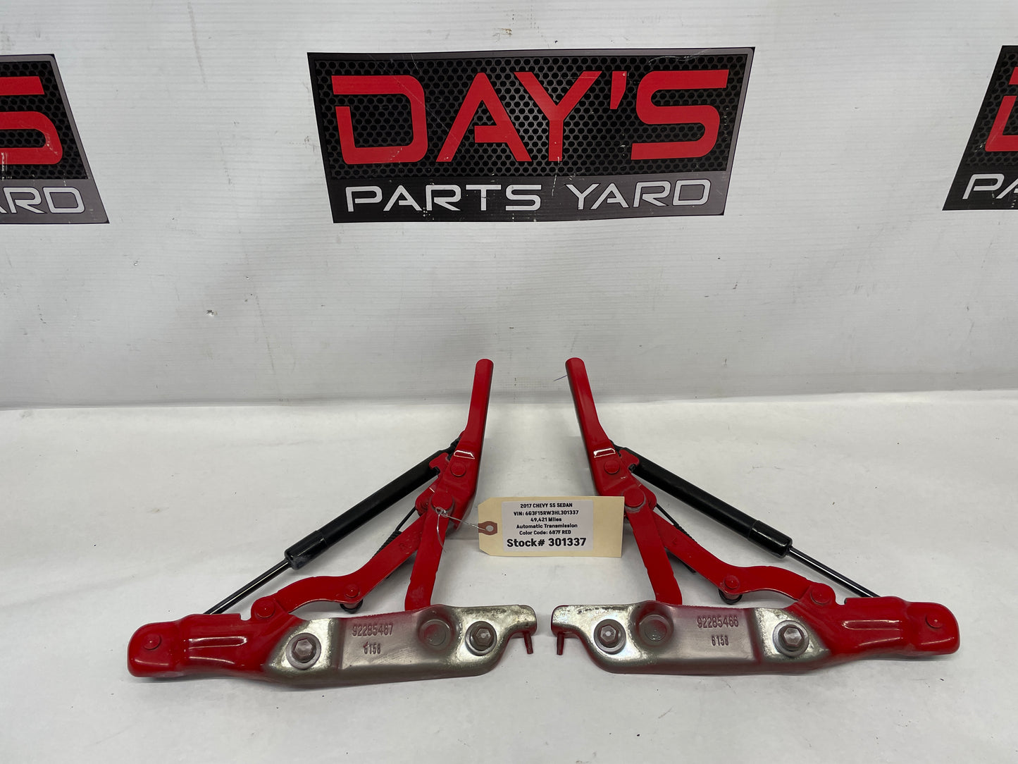2017 Chevy SS Sedan RH & LH Trunk Hinges OEM - Day's Parts Yard