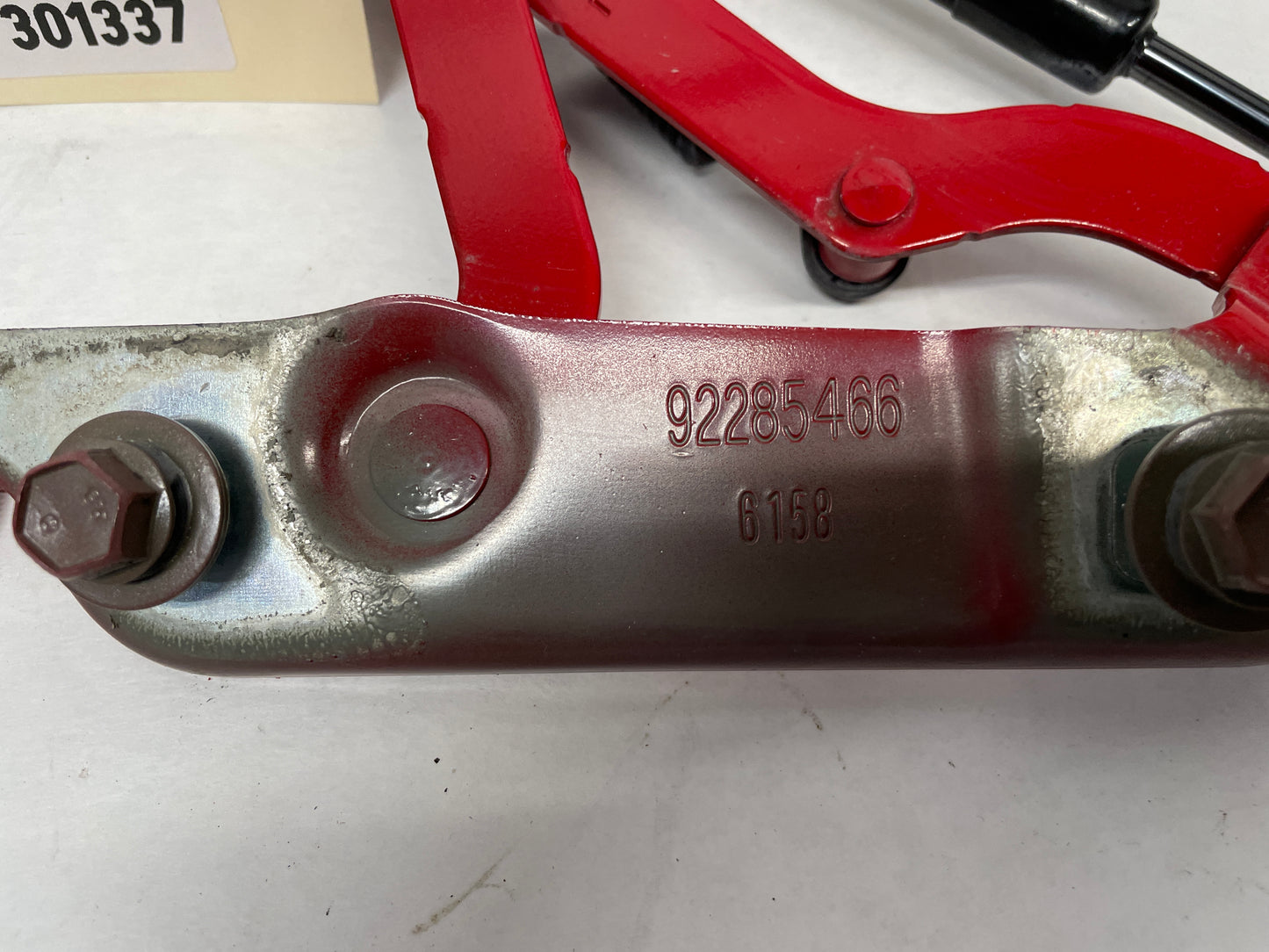 2017 Chevy SS Sedan RH & LH Trunk Hinges OEM - Day's Parts Yard