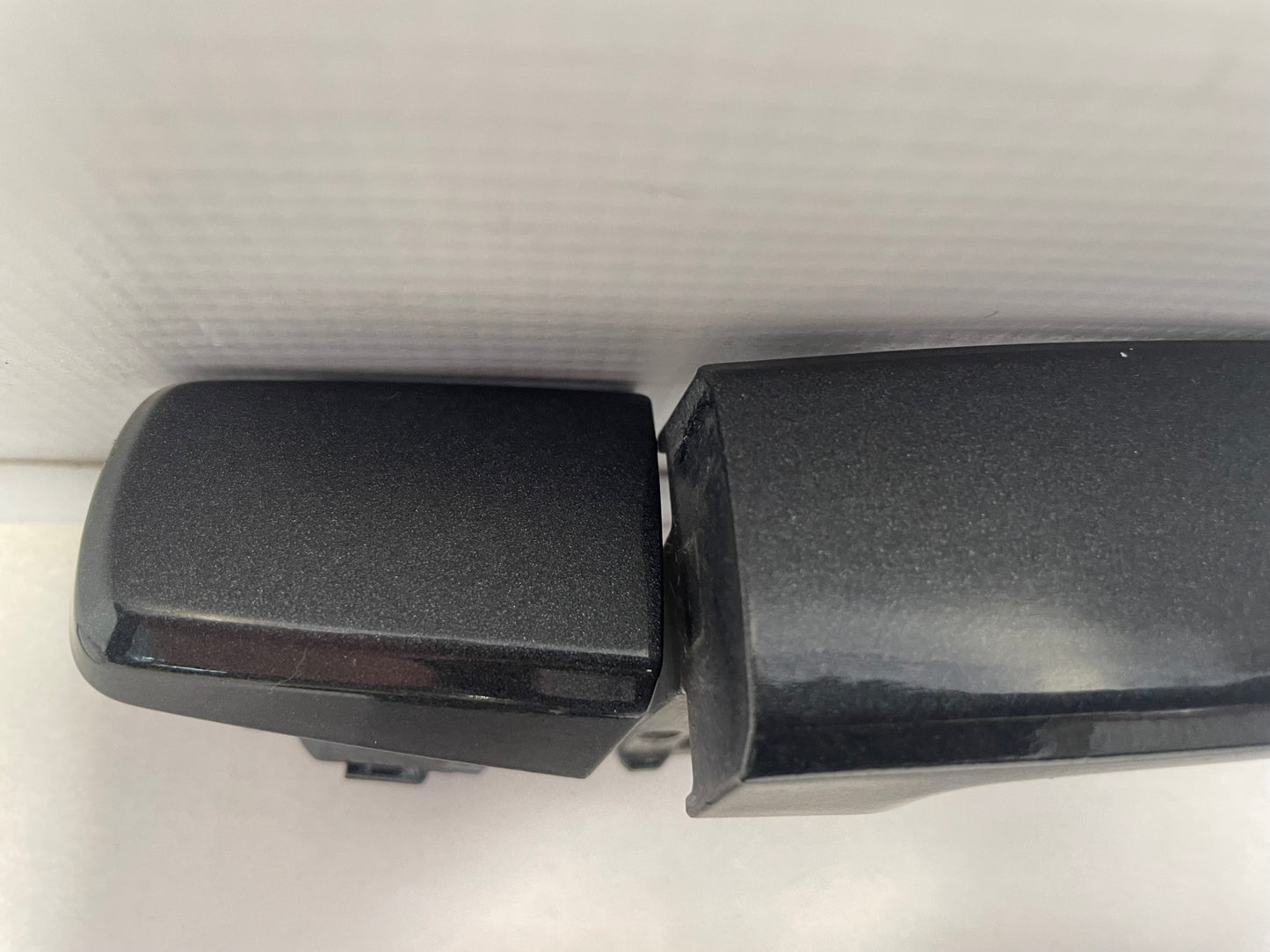 2010 Chevy Camaro SS RH & LH Exterior Door Handles OEM - Day's Parts Yard