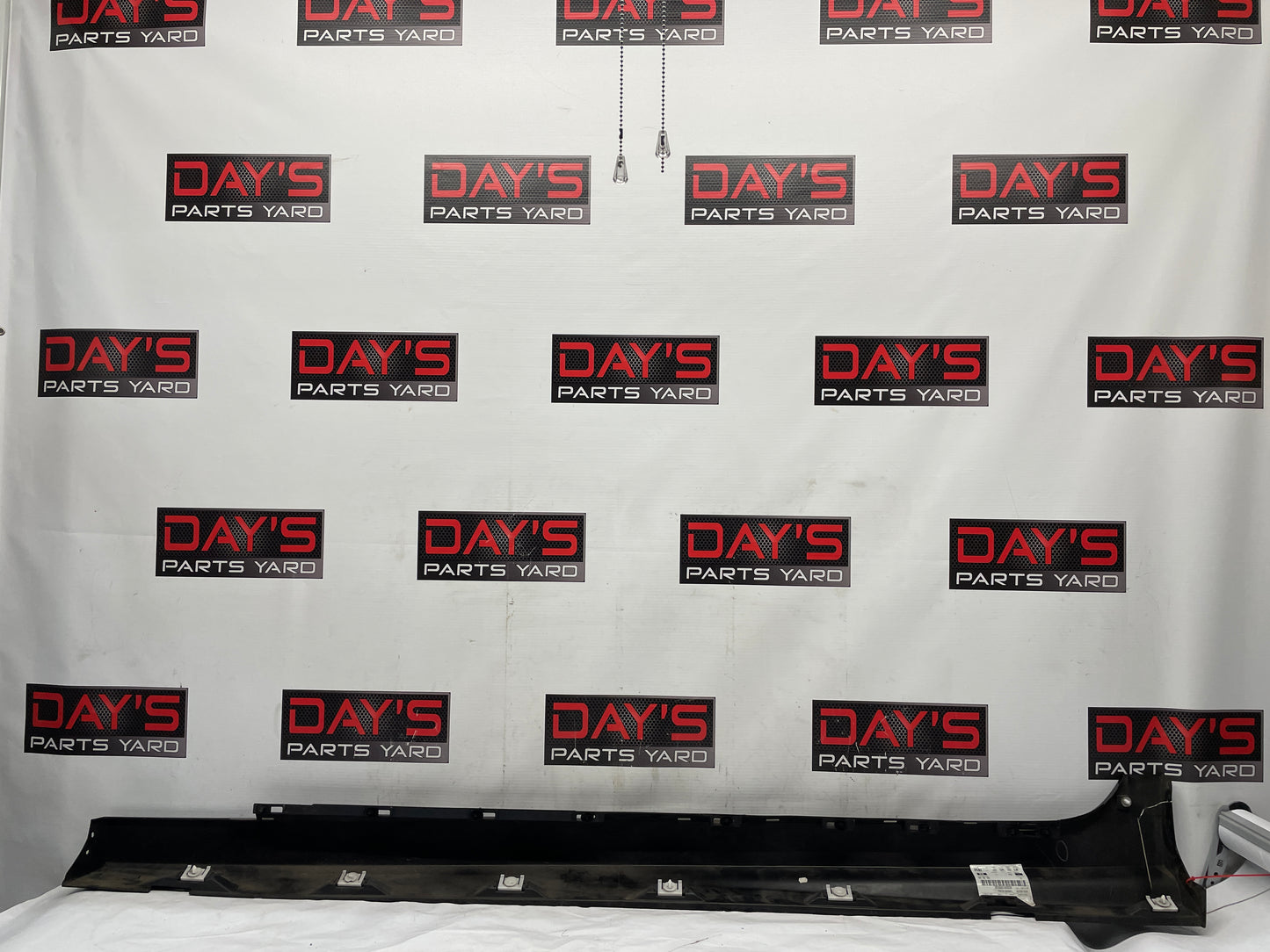 2016 Chevy SS Sedan RH Passenger Rocker Molding Side Skirt Panel Trim Black OEM - Day's Parts Yard