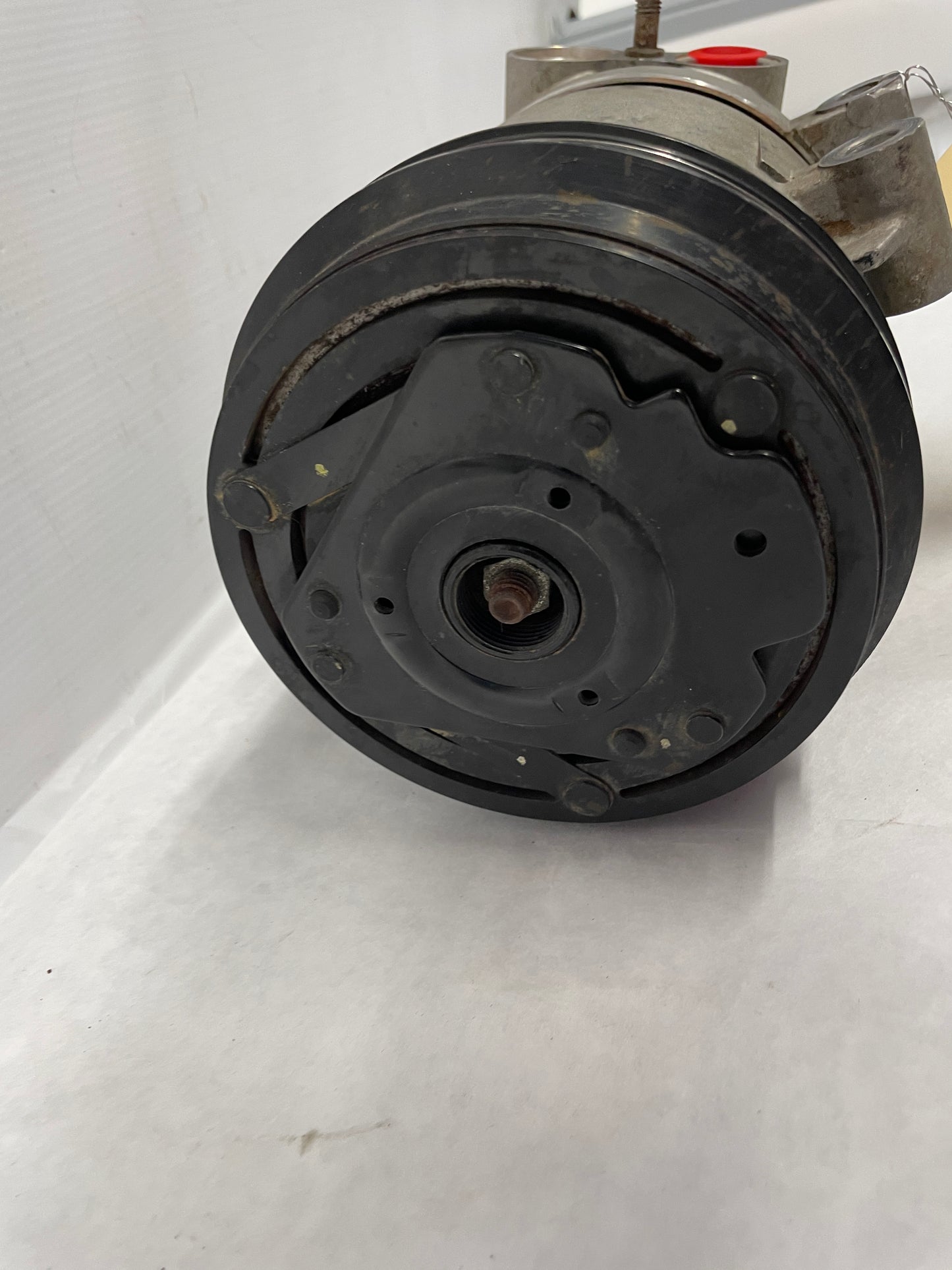 2006 Pontiac GTO A/C AC Air Conditioner Compressor OEM - Day's Parts Yard