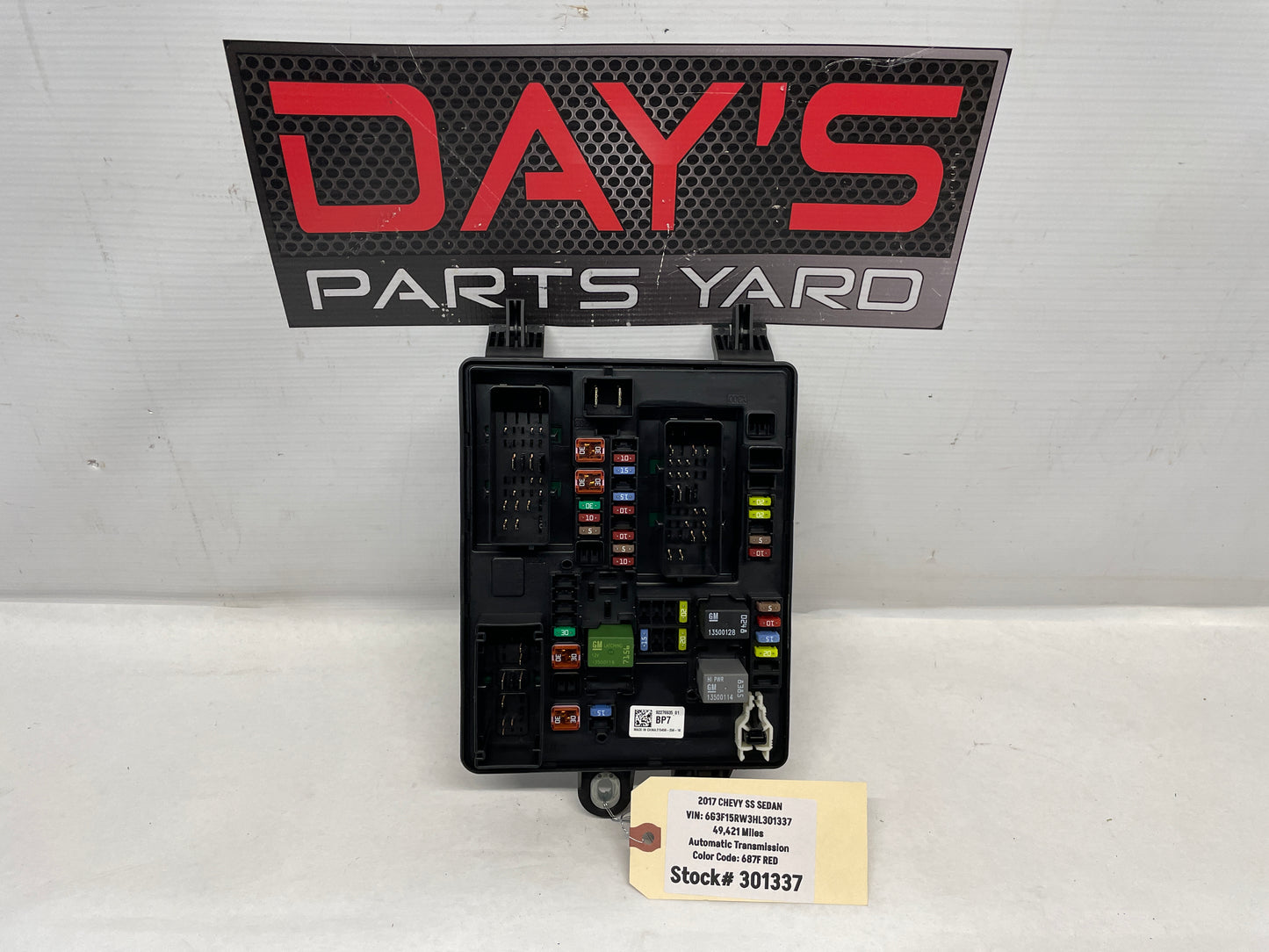 2017 Chevy SS Sedan Rear Trunk Fuse Relay Junction Box Panel OEM - Day's Parts Yard