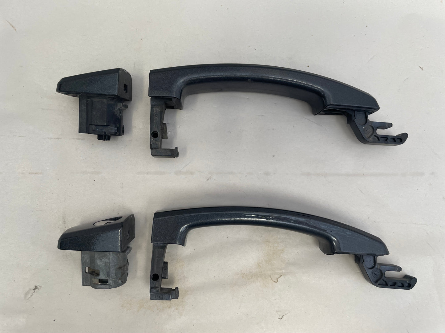 2010 Chevy Camaro SS RH & LH Exterior Door Handles OEM - Day's Parts Yard