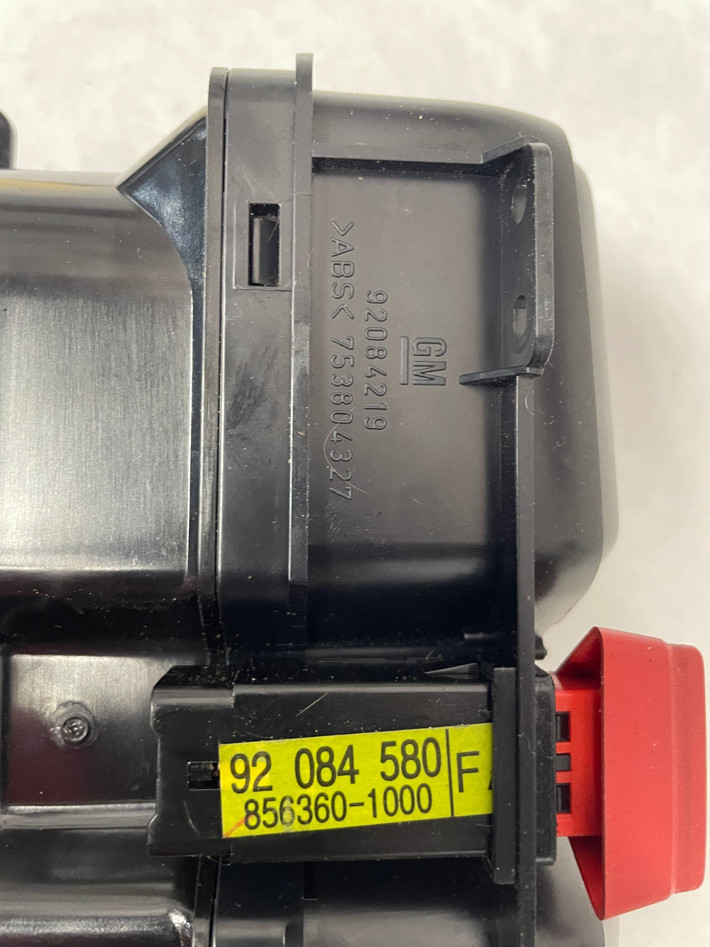 2006 Pontiac GTO Center Dash HVAC Vent w/ Hazard Button OEM - Day's Parts Yard