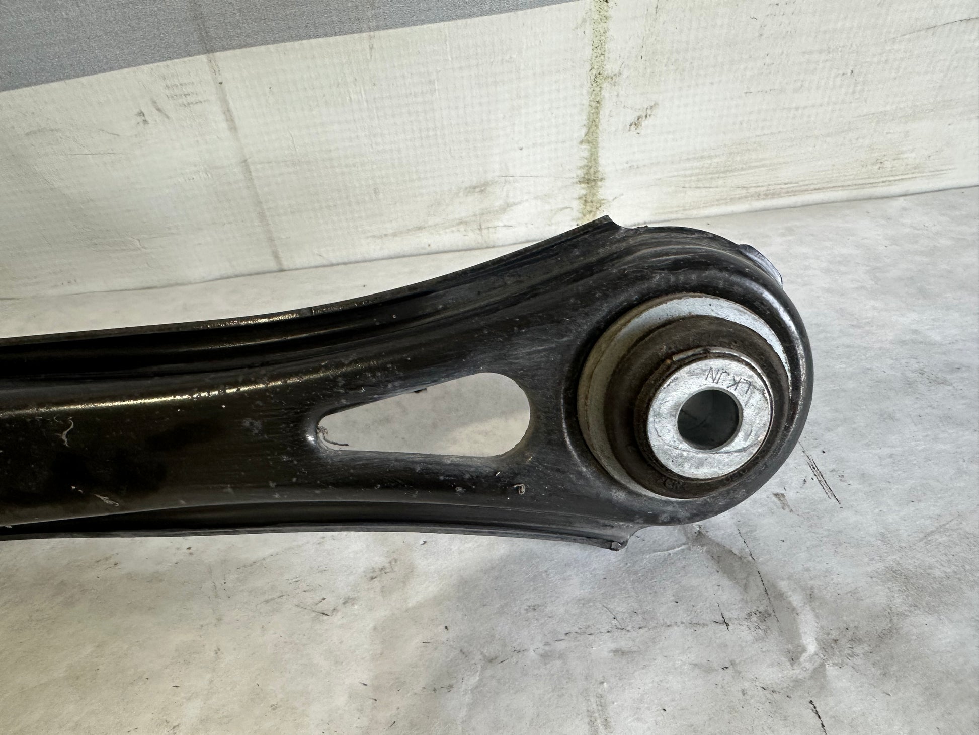 2017 Chevy Camaro ZL1 Rear RH Passenger Control Arm Adjust Link Rod OEM - Day's Parts Yard