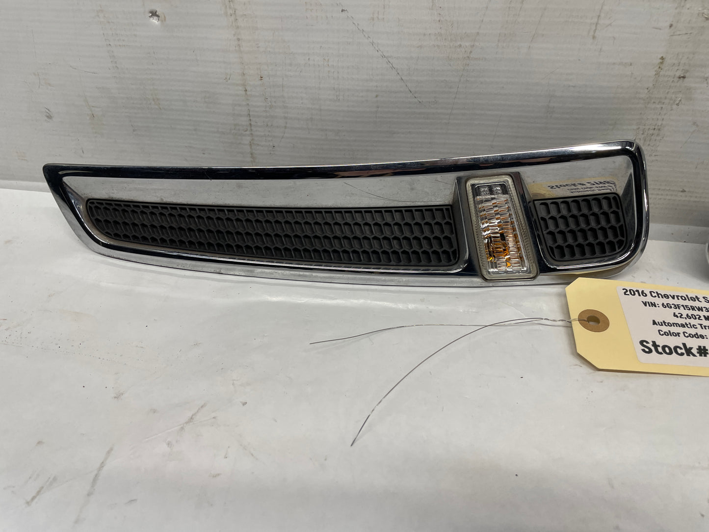 2016 Chevy SS Sedan RH & LH Fender Marker Lights Tail Lamp OEM - Day's Parts Yard