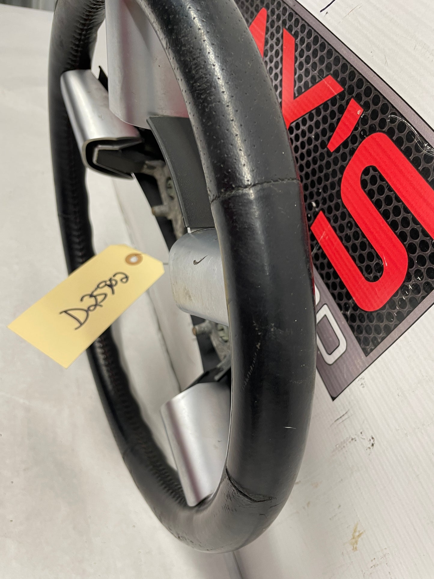 2006 Pontiac GTO Steering Wheel OEM - Day's Parts Yard