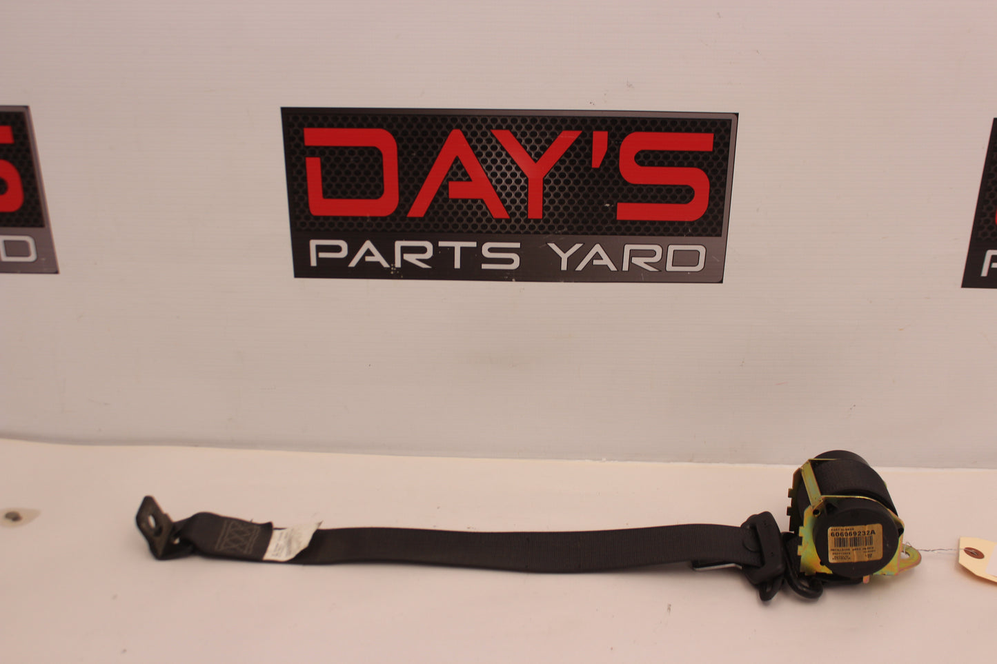 2005 Pontiac GTO LH Rear Seat Belt Retractor OEM - Day's Parts Yard
