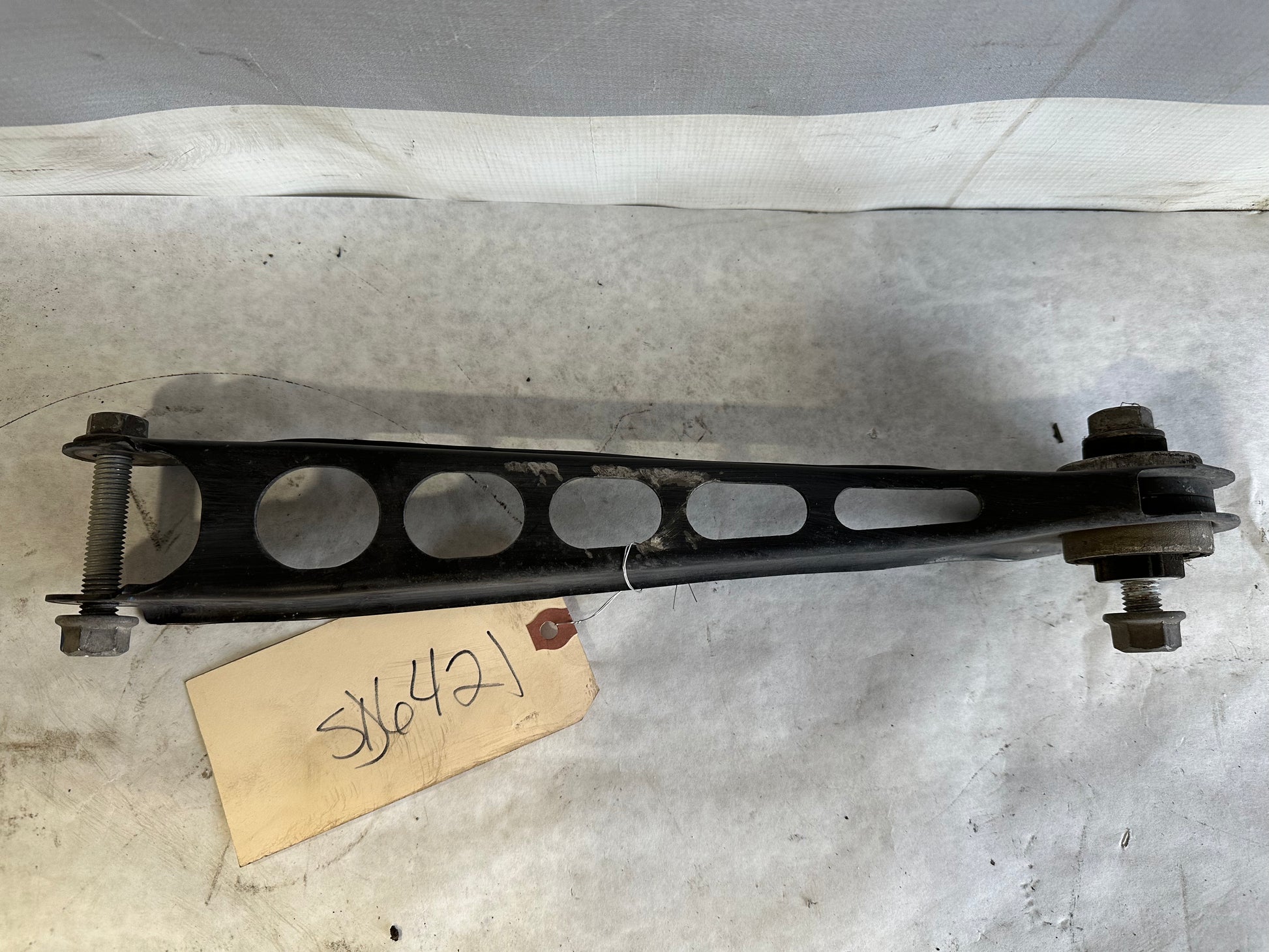 2017 Chevy Camaro ZL1 Rear LH Driver Lower Control Arm OEM - Day's Parts Yard