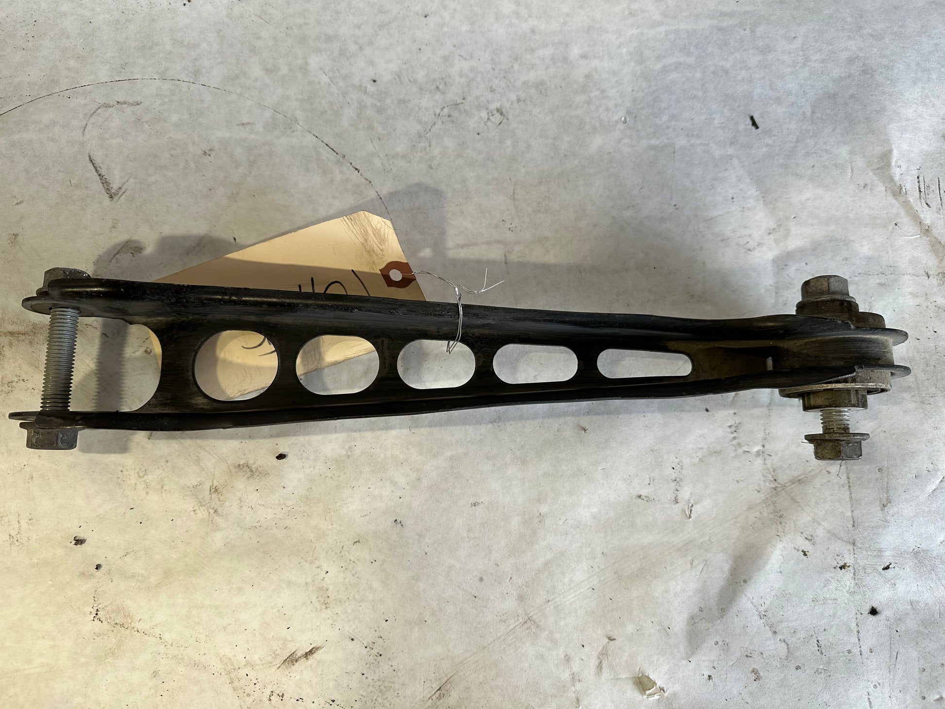 2017 Chevy Camaro ZL1 Rear LH Driver Lower Control Arm OEM - Day's Parts Yard