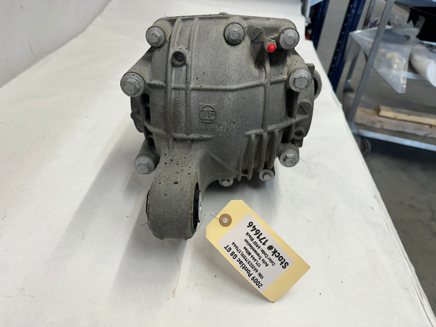 2009 Pontiac G8 GT Rear End Rearend 2.92 LSD Differential OEM - Day's Parts Yard
