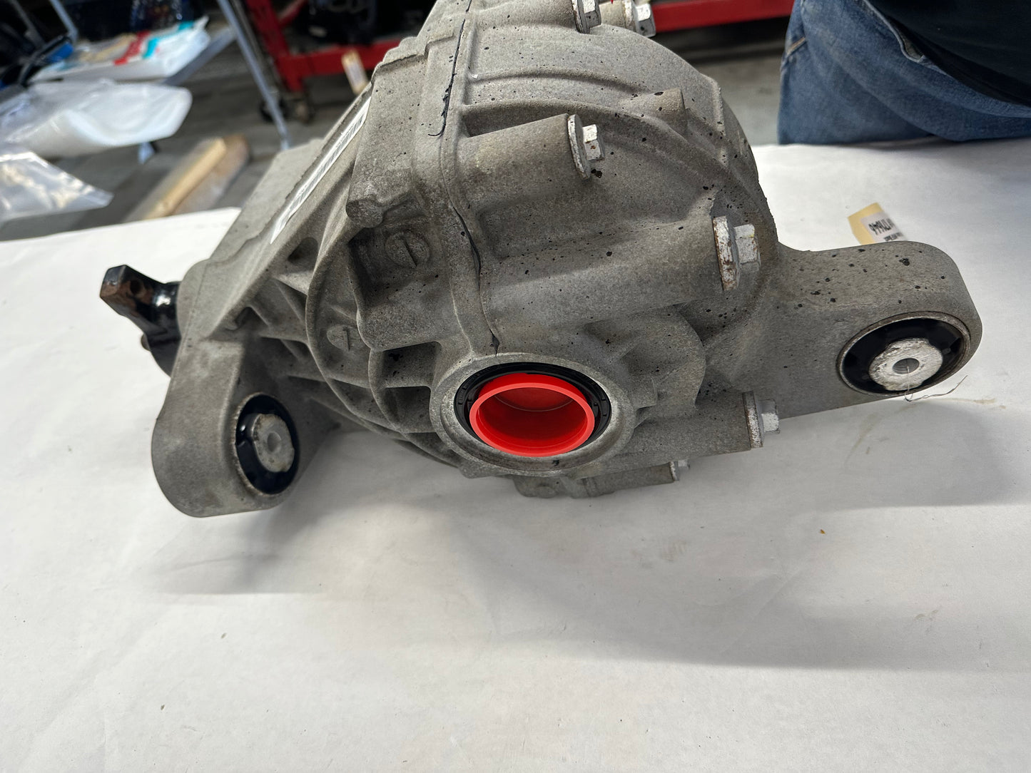 2009 Pontiac G8 GT Rear End Rearend 2.92 LSD Differential OEM - Day's Parts Yard