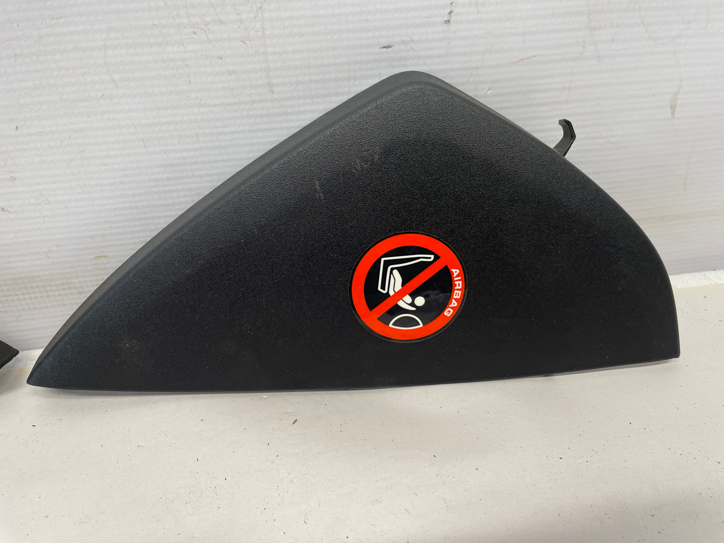 2009 Pontiac G8 RH & LH Dash Trim End Caps OEM - Day's Parts Yard