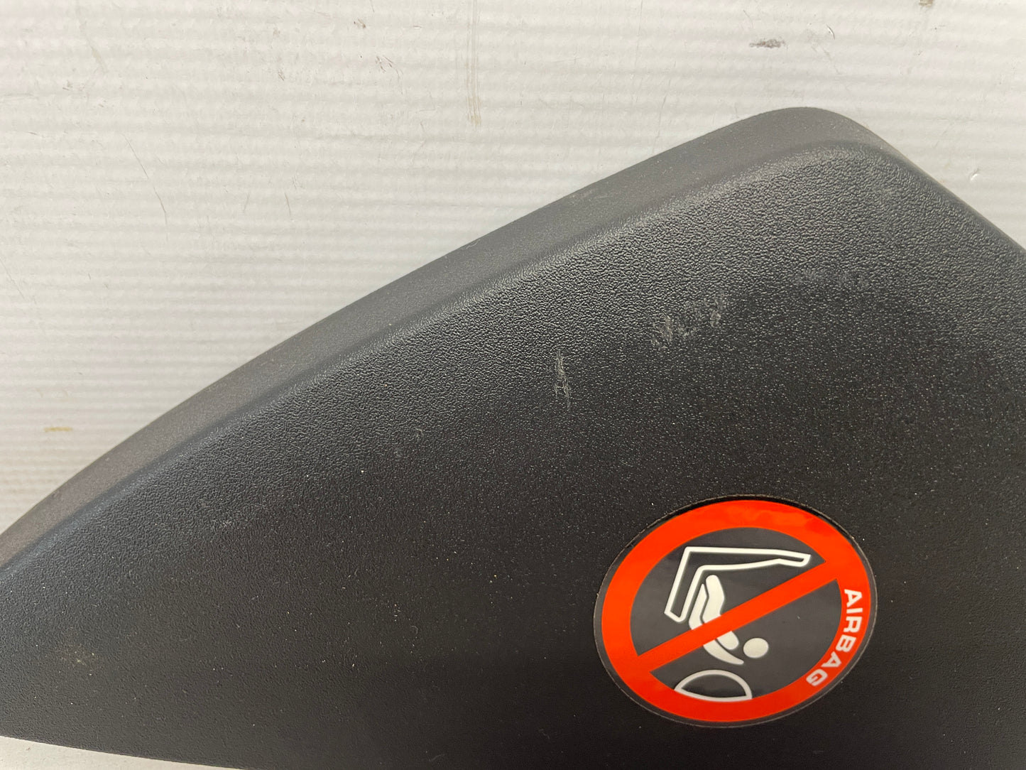 2009 Pontiac G8 RH & LH Dash Trim End Caps OEM - Day's Parts Yard