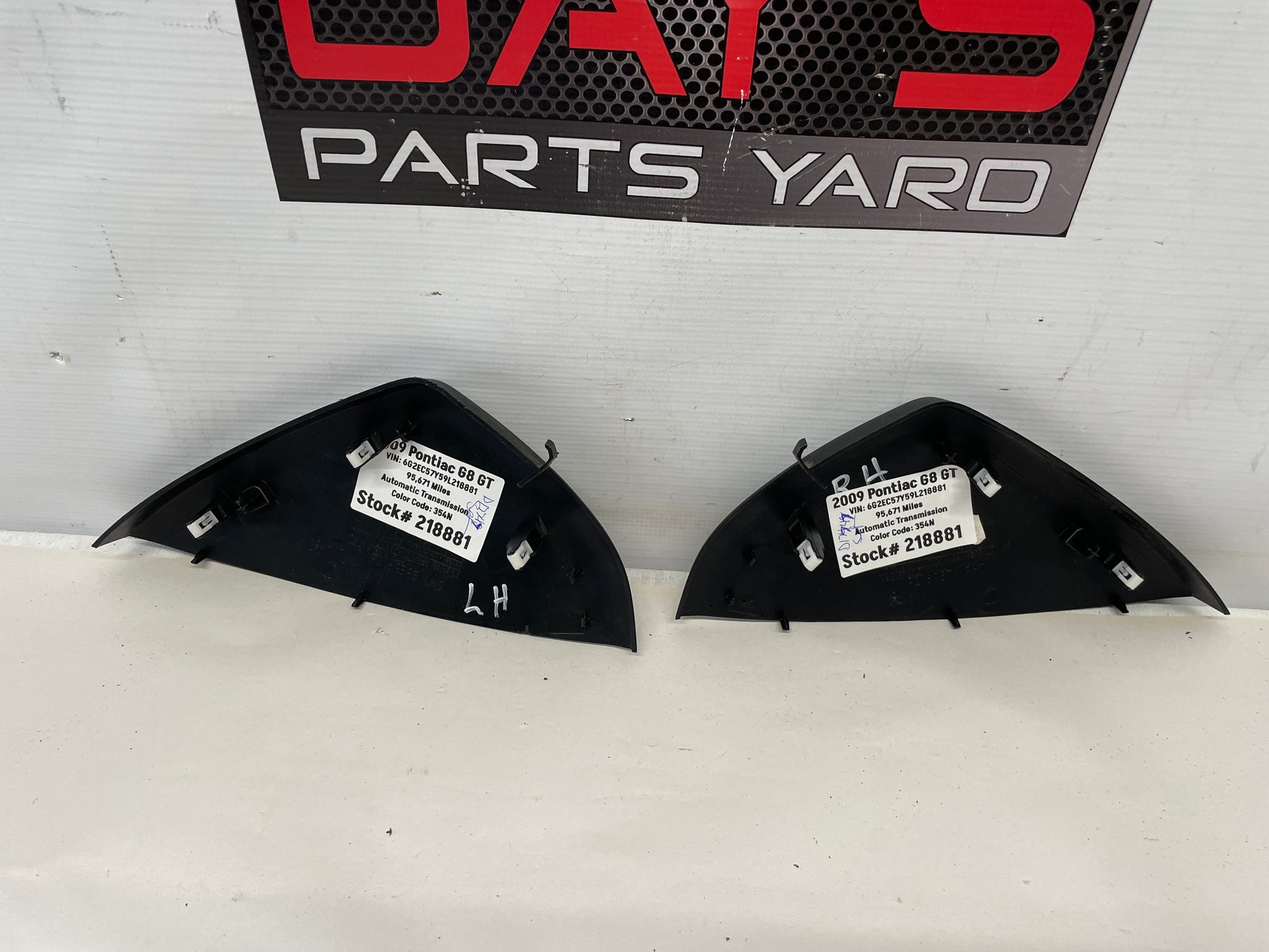 2009 Pontiac G8 RH & LH Dash Trim End Caps OEM - Day's Parts Yard