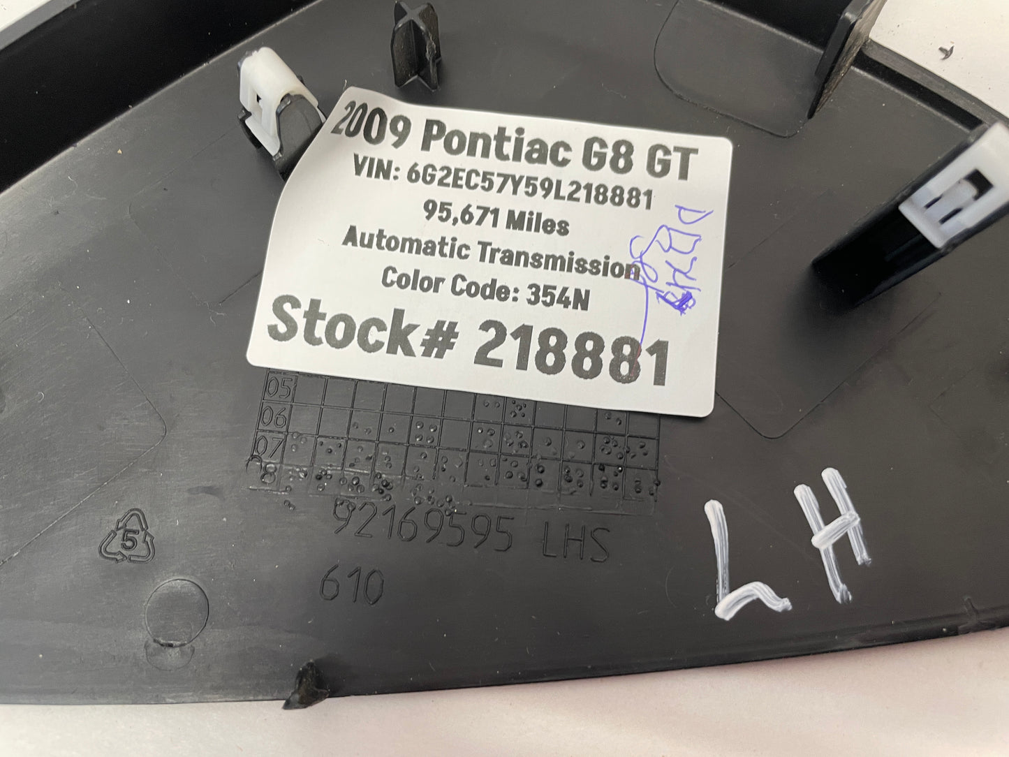 2009 Pontiac G8 RH & LH Dash Trim End Caps OEM - Day's Parts Yard