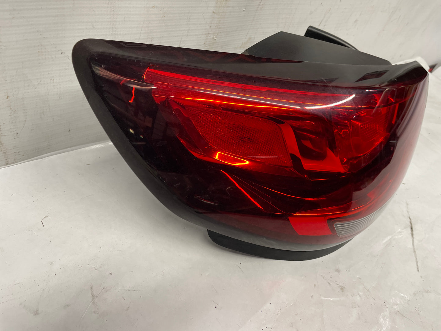 2016 Chevy SS Sedan LH Driver Outer Tail Light Taillight Lamp OEM - Day's Parts Yard
