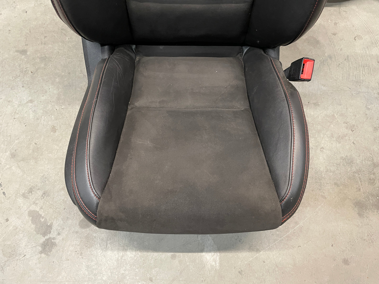 2014 Chevy Camaro ZL1 Seats Front & Rear Leather Suede Alcantara OEM - Day's Parts Yard