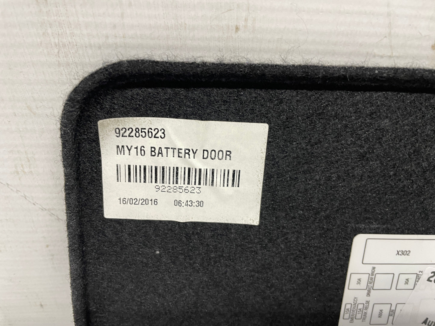 2016 SS Sedan Battery Stowage Access Hole Door Trim Felt Carpet OEM - Day's Parts Yard