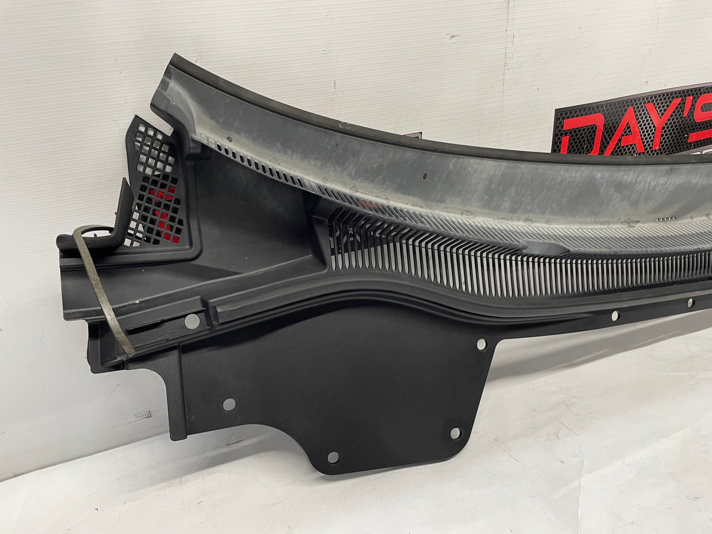 2016 Chevy SS Sedan Windshield Wiper Cowl Grill OEM - Day's Parts Yard