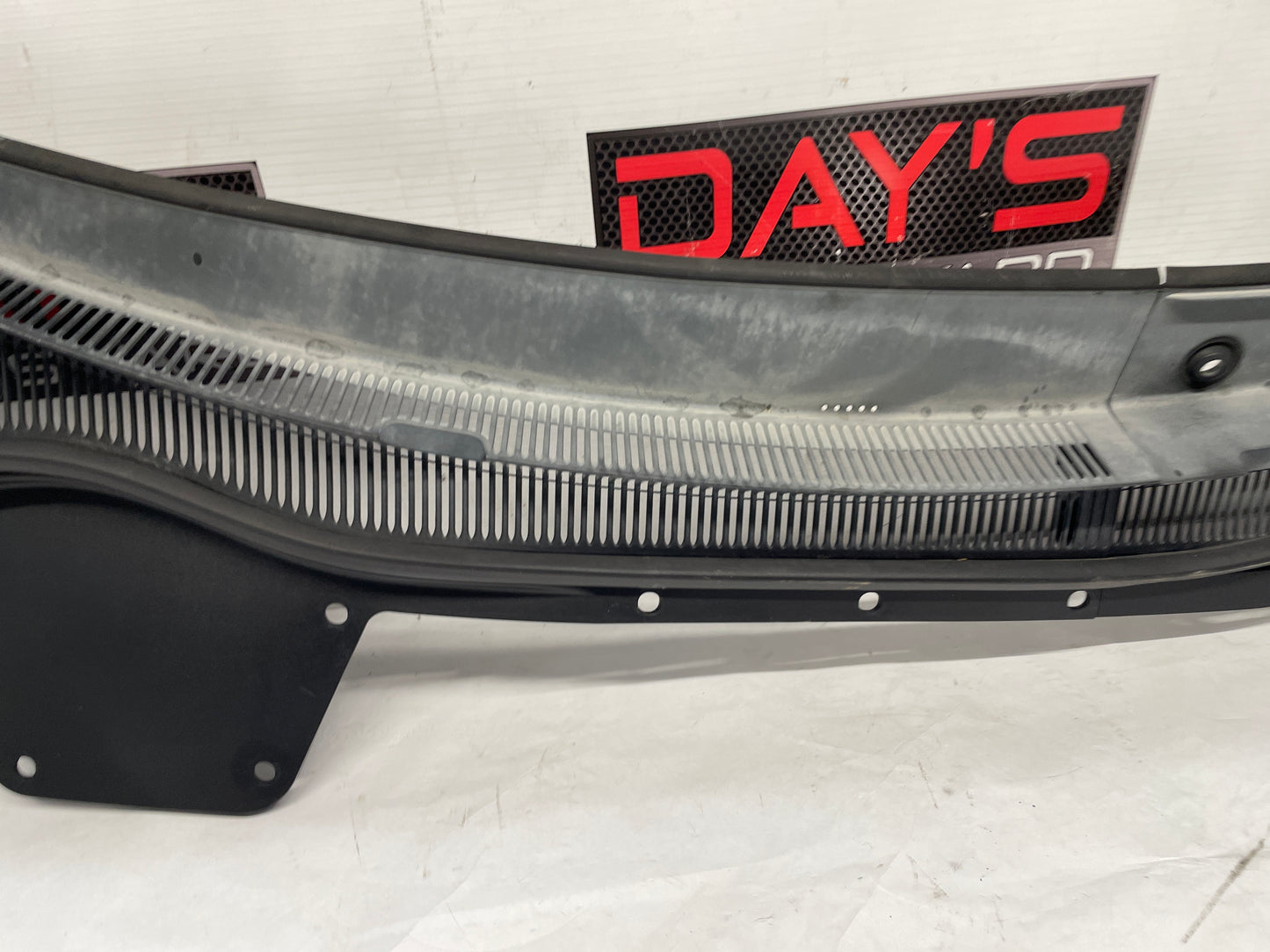 2016 Chevy SS Sedan Windshield Wiper Cowl Grill OEM - Day's Parts Yard