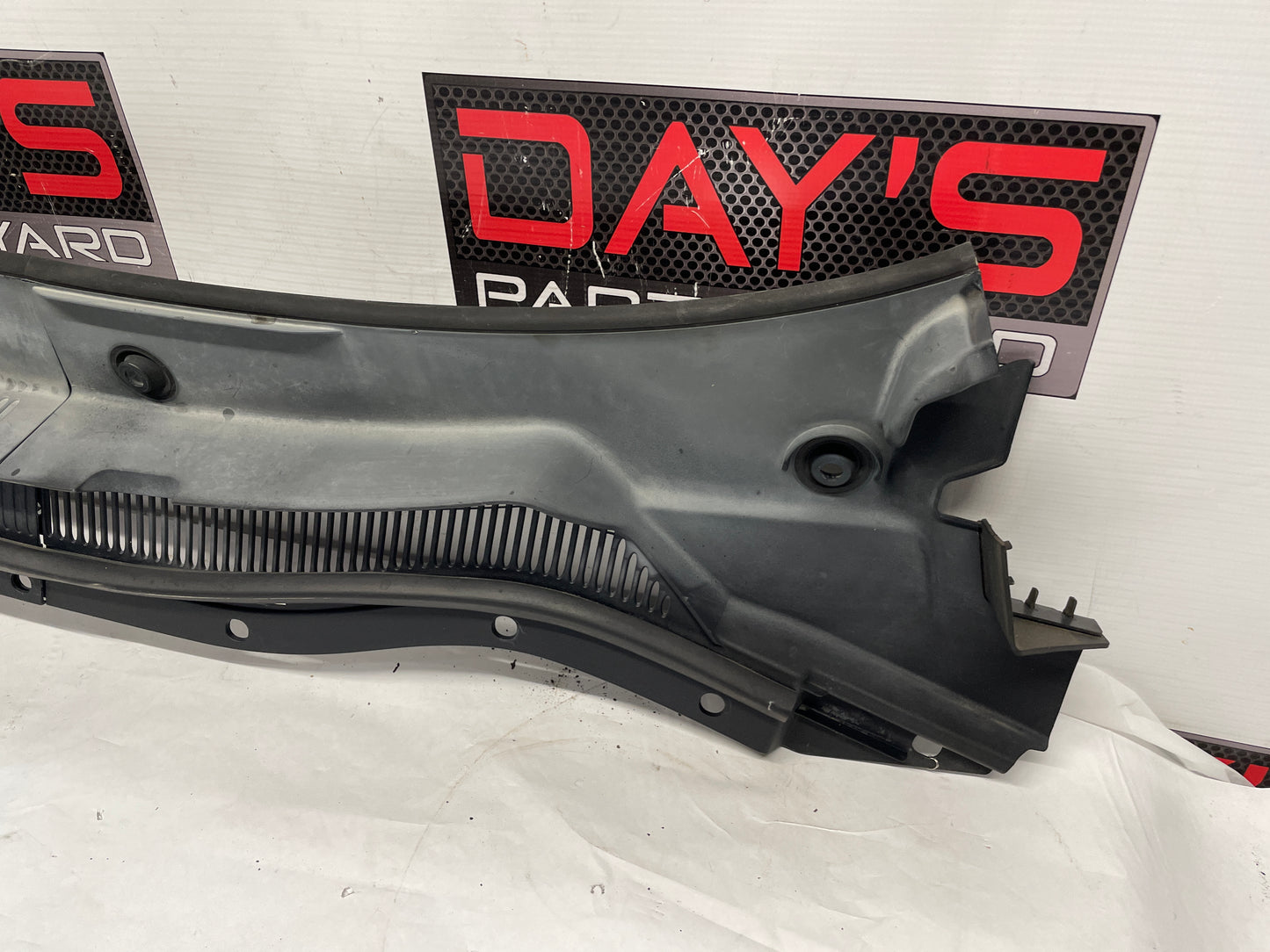 2016 Chevy SS Sedan Windshield Wiper Cowl Grill OEM - Day's Parts Yard
