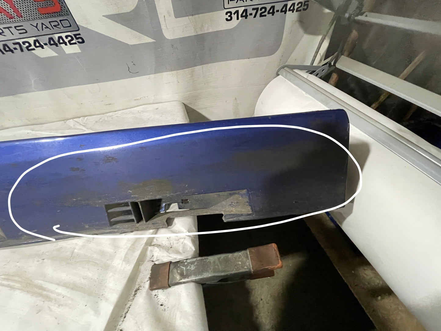 2017 Chevy SS Sedan RH Passenger Rocker Molding Trim OEM - Day's Parts Yard