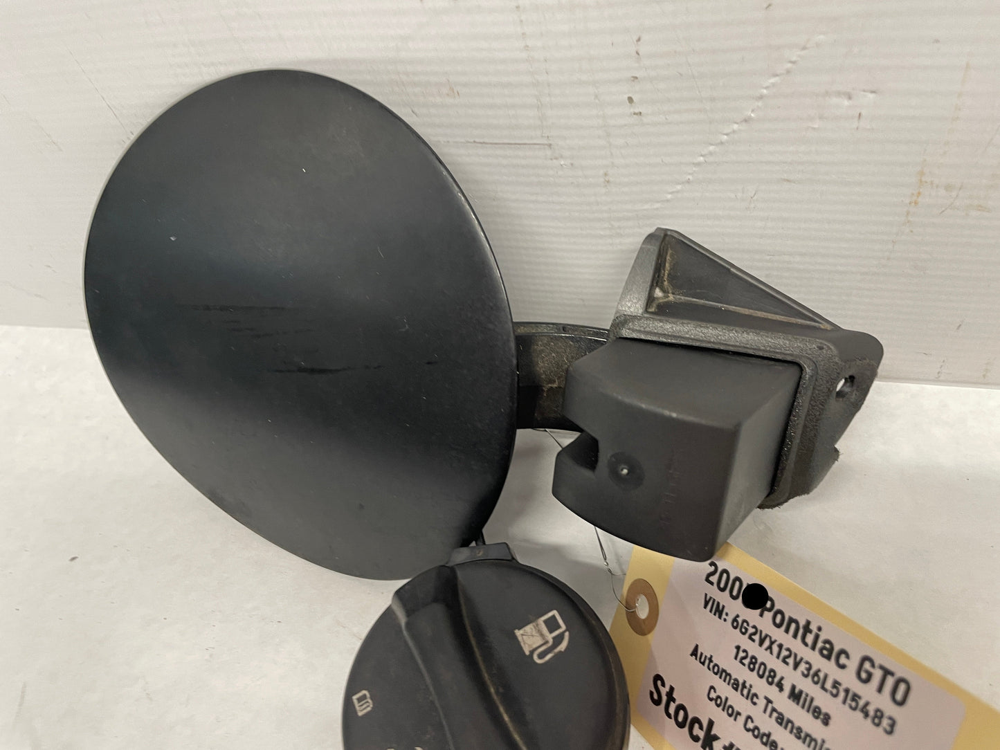 2006 Pontiac GTO Fuel Gas Door Lid Cover OEM - Day's Parts Yard