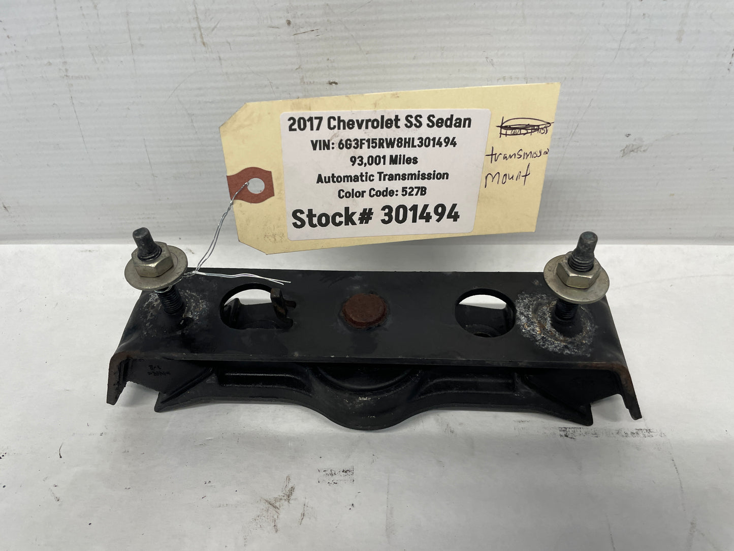 2017 Chevy SS Sedan Automatic Transmission Crossmember Mount OEM - Day's Parts Yard