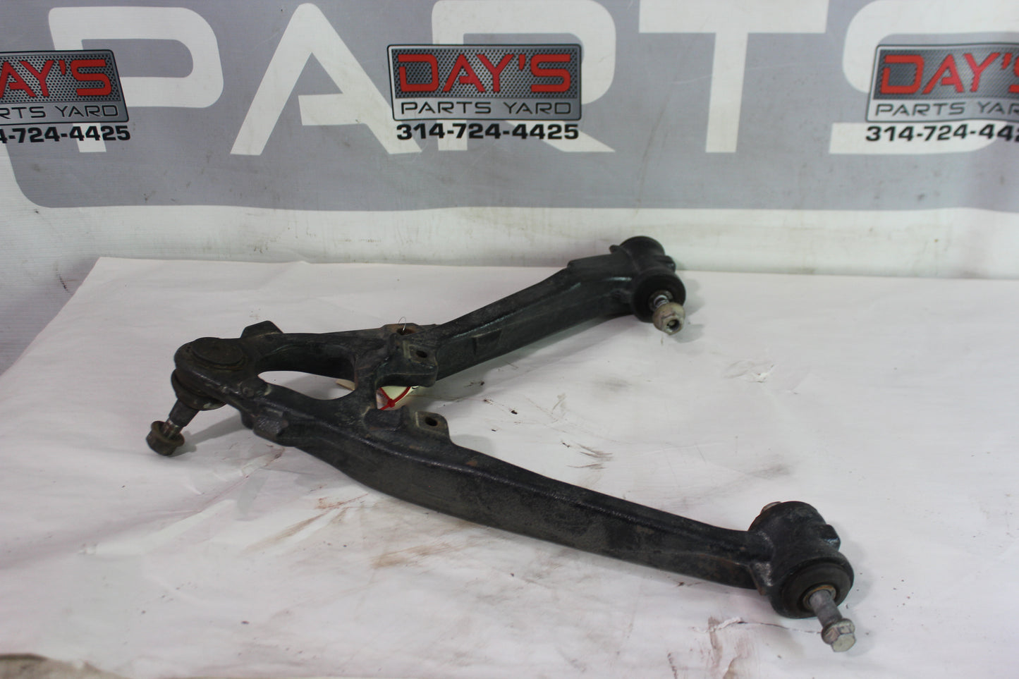 2015 Chevy Silverado 1500 LTZ Front RH Passenger Lower Control Arm OEM - Day's Parts Yard