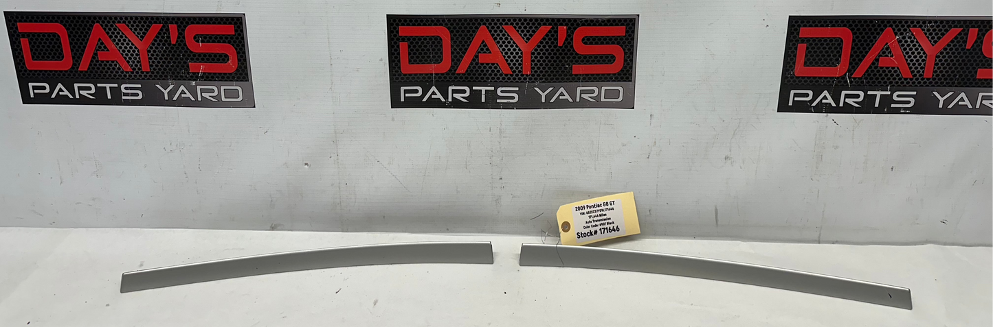 2009 Pontiac G8 GT LH & RH Silver Dash Trim Accent OEM - Day's Parts Yard