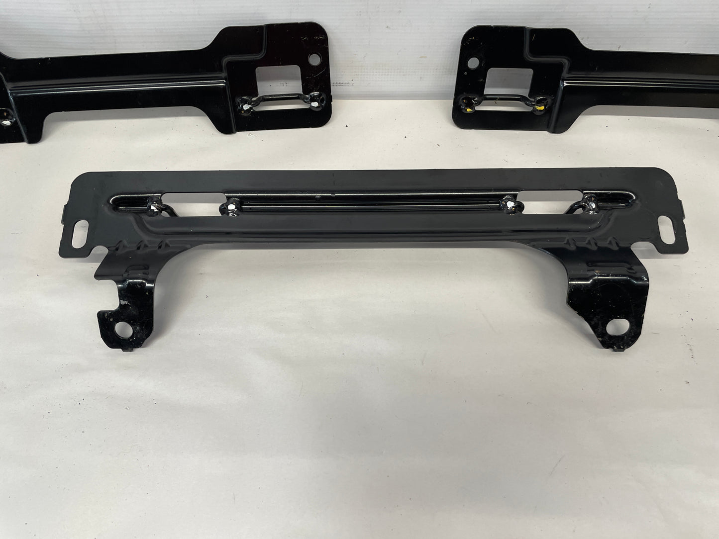 2009 Pontiac G8 GT 3PC Rear Seat Brackets OEM - Day's Parts Yard