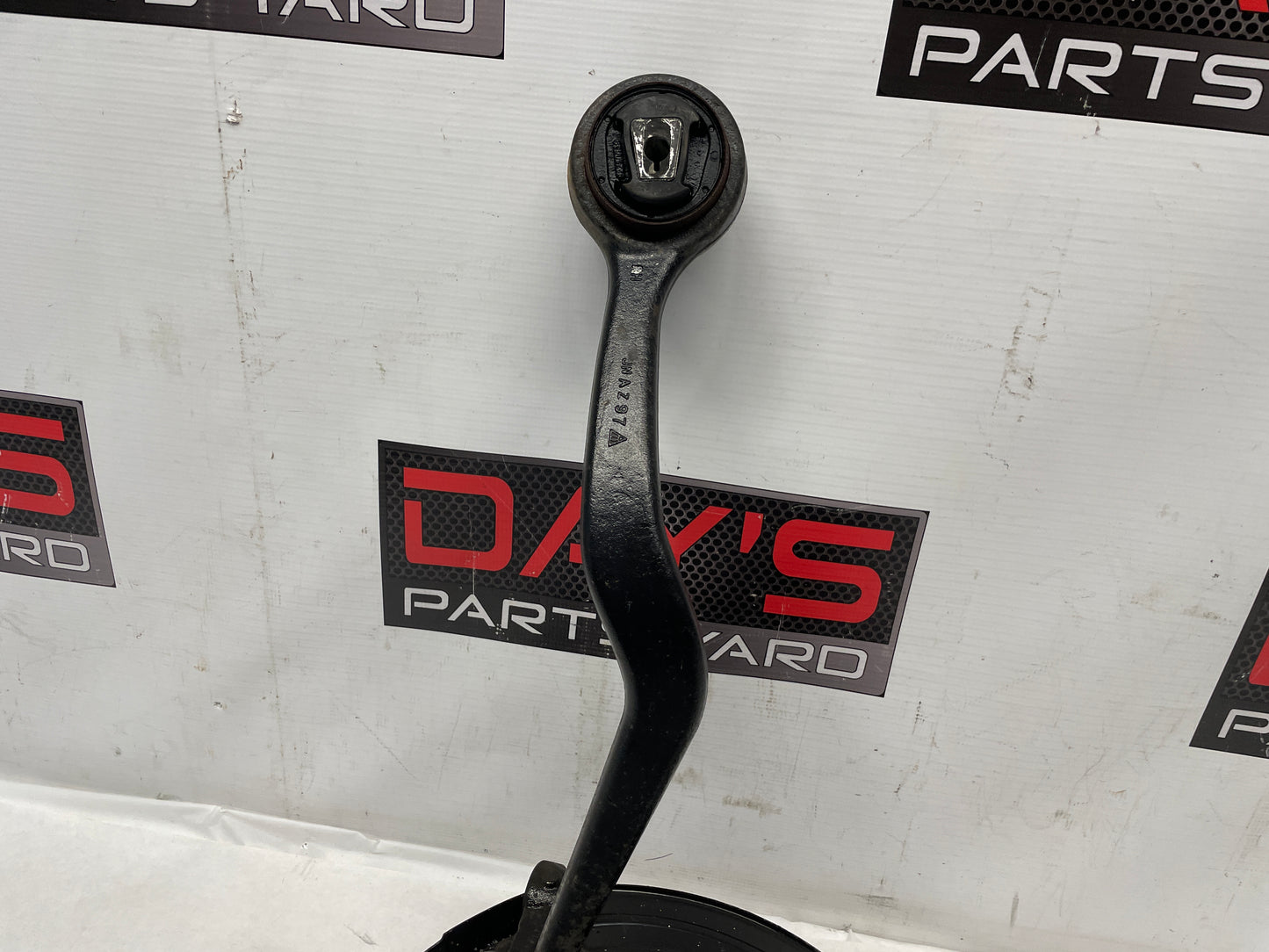 2013 Chevy Caprice RH Passenger Front Suspension Spindle Knuckle Hub Control Arms OEM - Day's Parts Yard