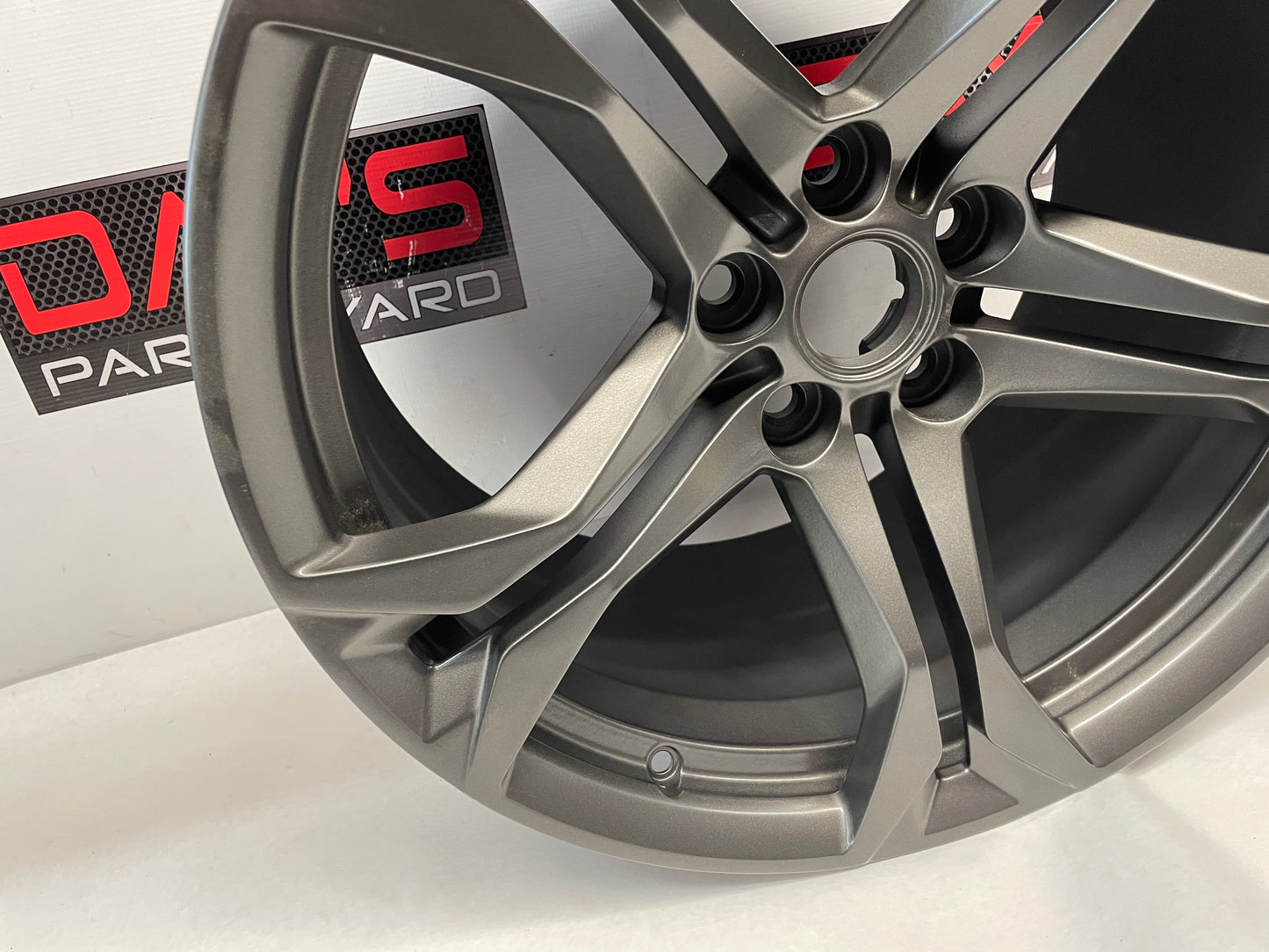 2019 Chevy Camaro SS 1LE Rear Wheel 20X11 23442884 OEM - Day's Parts Yard