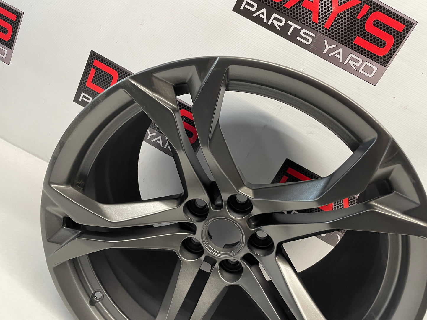 2019 Chevy Camaro SS 1LE Rear Wheel 20X11 23442884 OEM - Day's Parts Yard