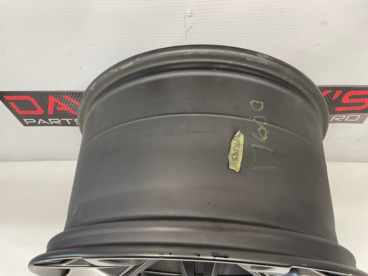 2019 Chevy Camaro SS 1LE Rear Wheel 20X11 23442884 OEM - Day's Parts Yard