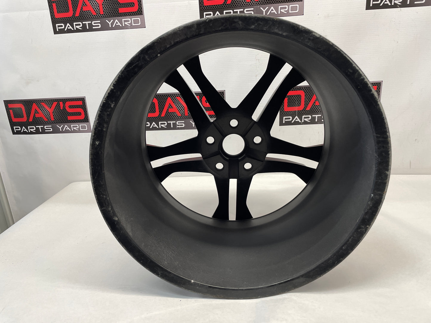 2019 Chevy Camaro SS 1LE Rear Wheel 20X11 23442884 OEM - Day's Parts Yard