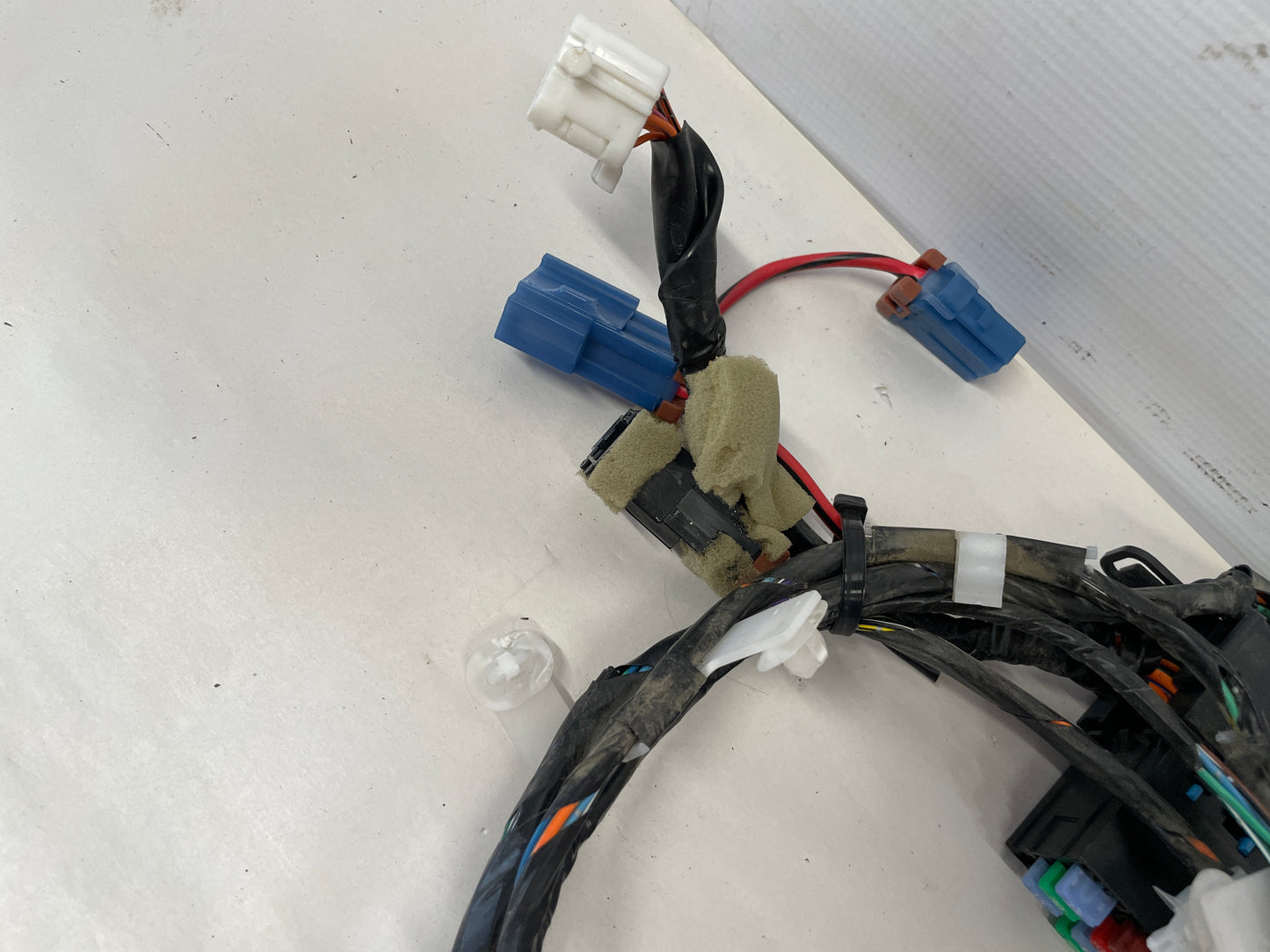 2009 Pontiac G8 GT Trunk Wire Wiring Harness OEM - Day's Parts Yard