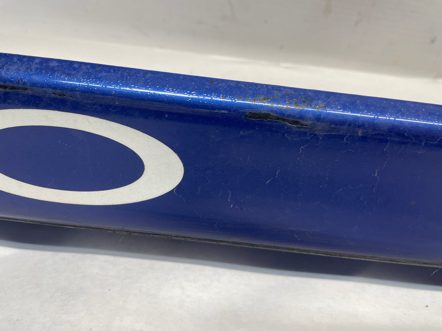 2005 Pontiac GTO RH Passenger Rocker Molding Side Skirt Panel OEM - Day's Parts Yard