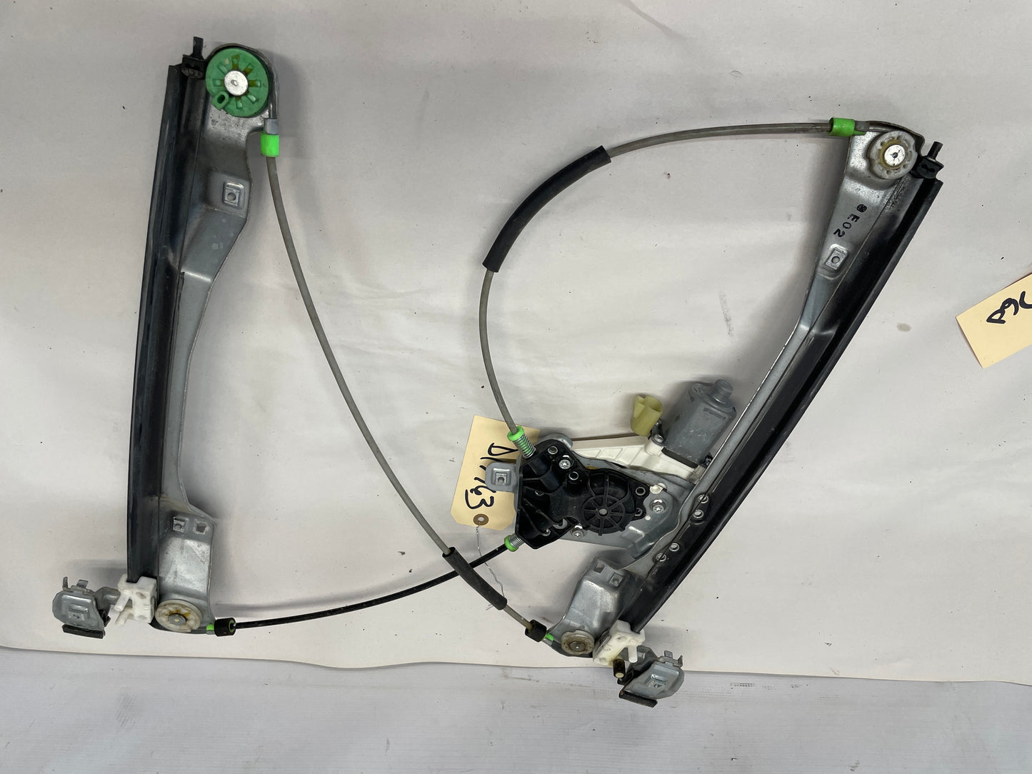 2009 Pontiac G8 LH Driver Front Door Window Regulator Motor OEM - Day's Parts Yard