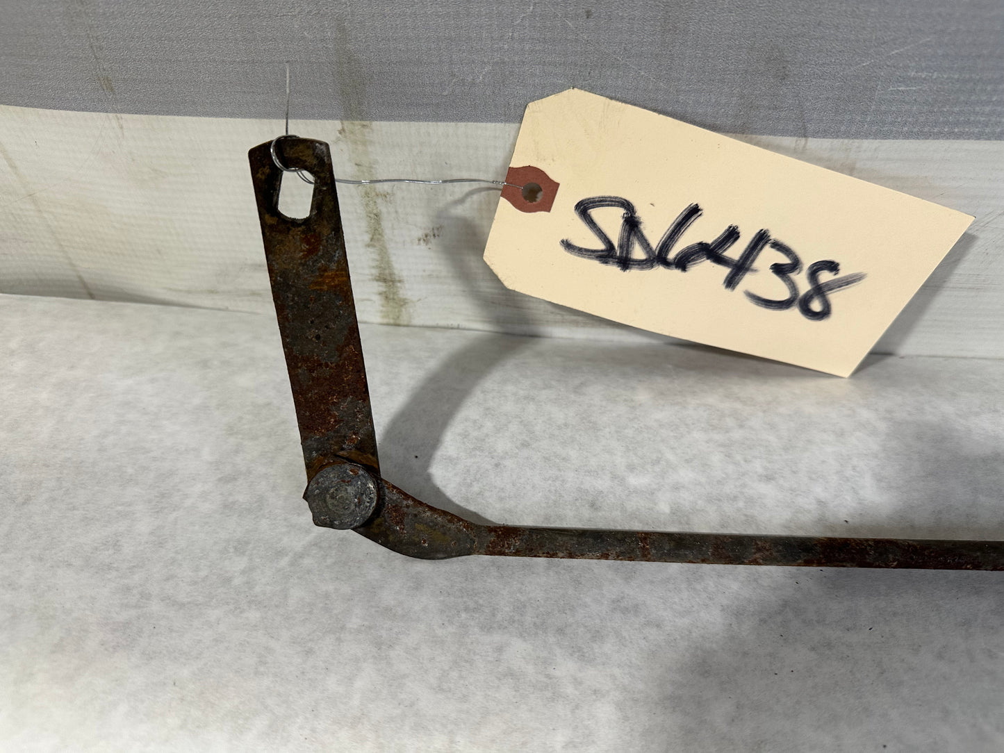 2006 Pontiac GTO Transmission Shifter Linkage Rod OEM - Day's Parts Yard